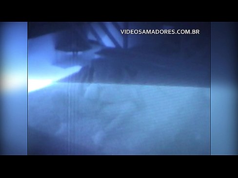❤️ Burri filmon gruan e ndyrë fqinjin dhe zbulon se ai është një qyqar Video anale në sq.hentai-for.ru ❌